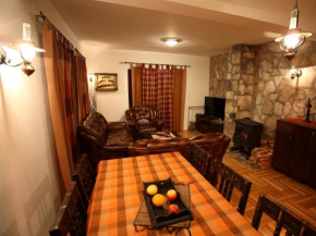 Отель Family Apartments  Жабляк